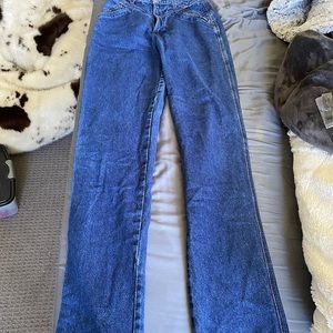 Vintage Rockies jeans. Don’t fit me